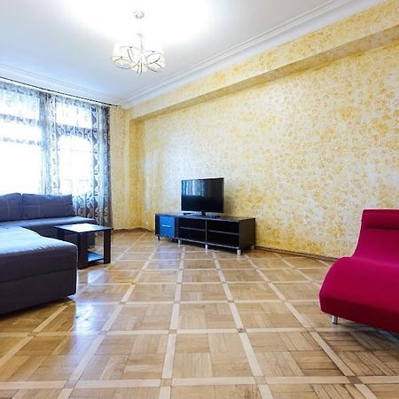 911 Apartments Antonovichа Kiev Exterior foto
