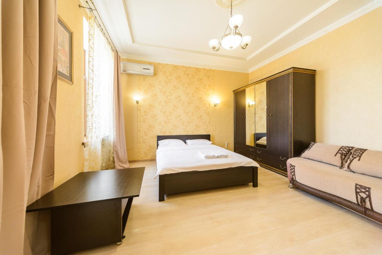 911 Apartments Antonovichа Kiev Exterior foto