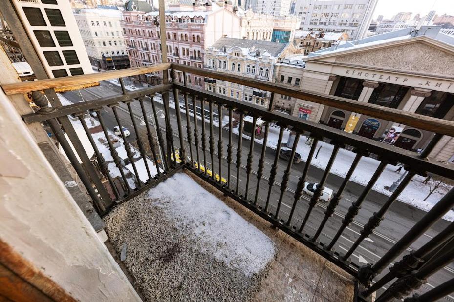 911 Apartments Antonovichа Kiev Exterior foto