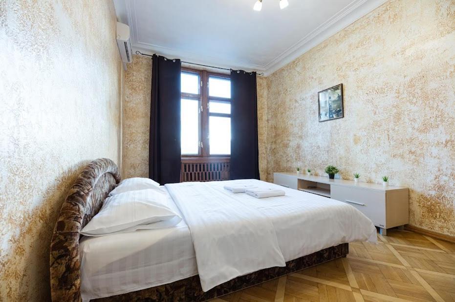 911 Apartments Antonovichа Kiev Exterior foto